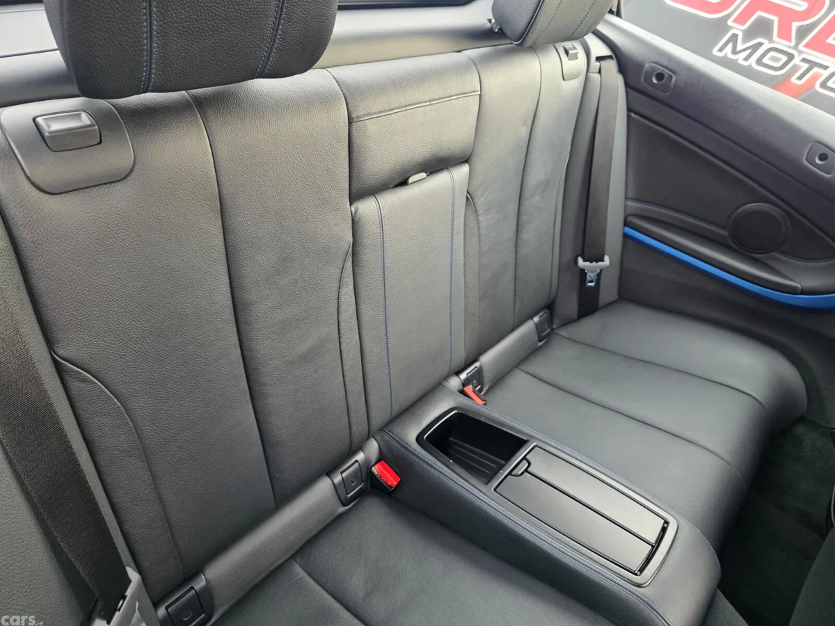 BMW 4-Series Convertible, Petrol, 2016, Blue