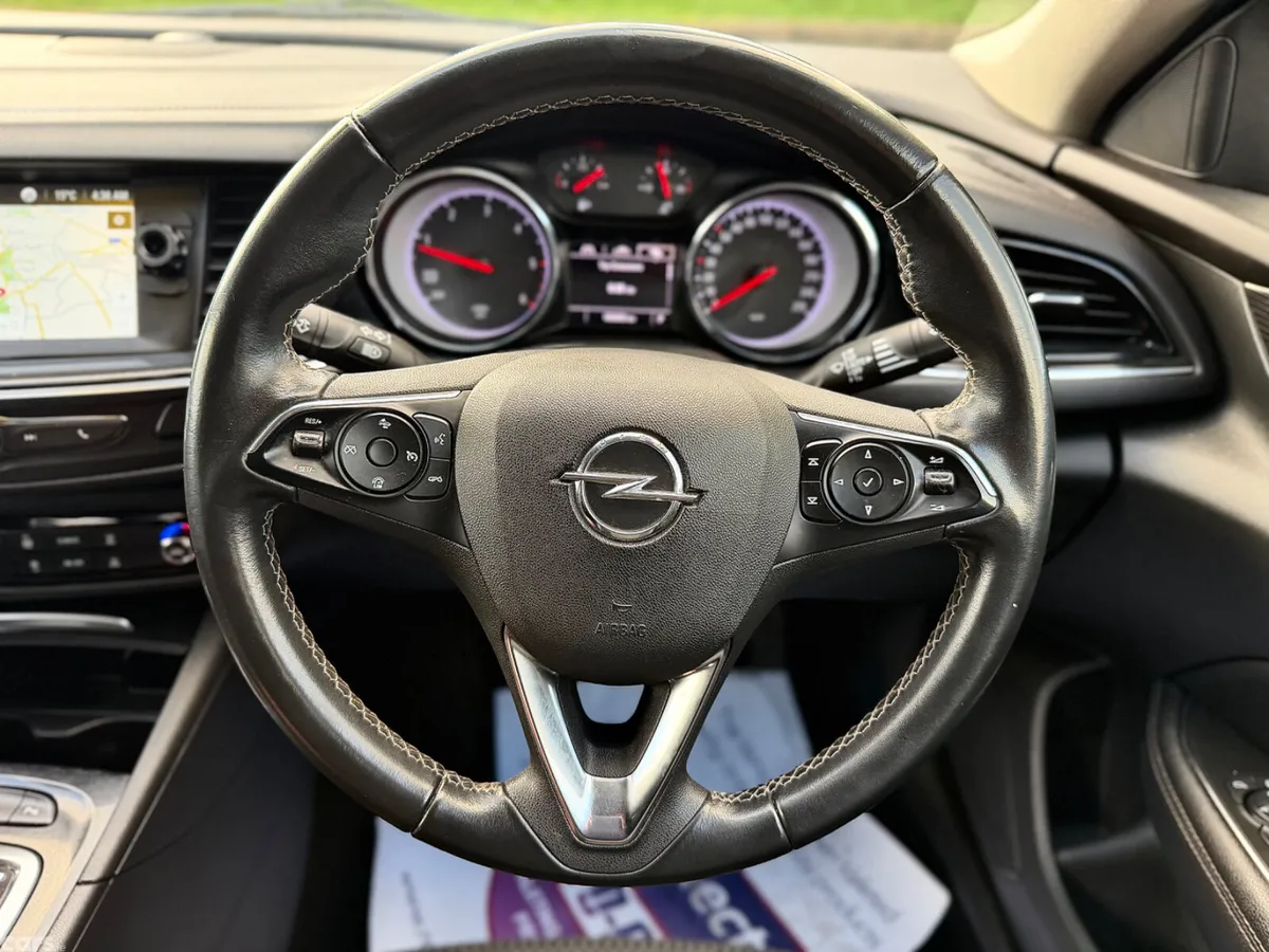 Opel Insignia Hatchback, Diesel, 2019, Blue