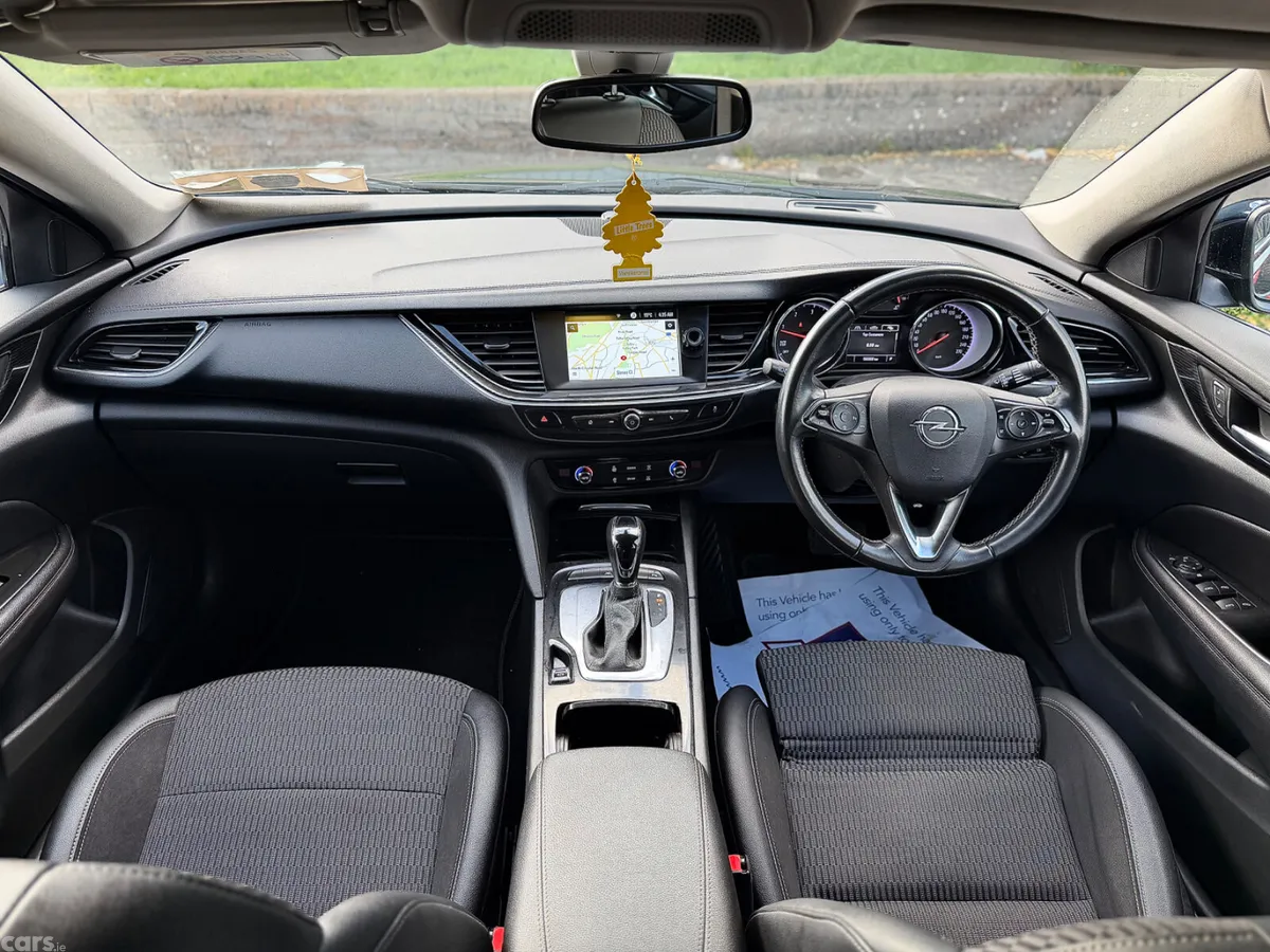 Opel Insignia Hatchback, Diesel, 2019, Blue