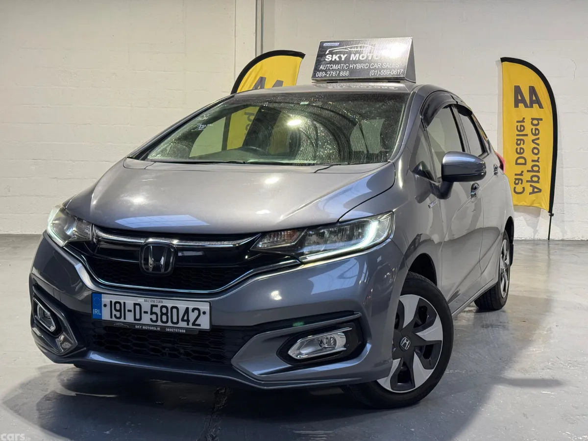Honda Fit Hatchback, Petrol Hybrid, 2019, Grey