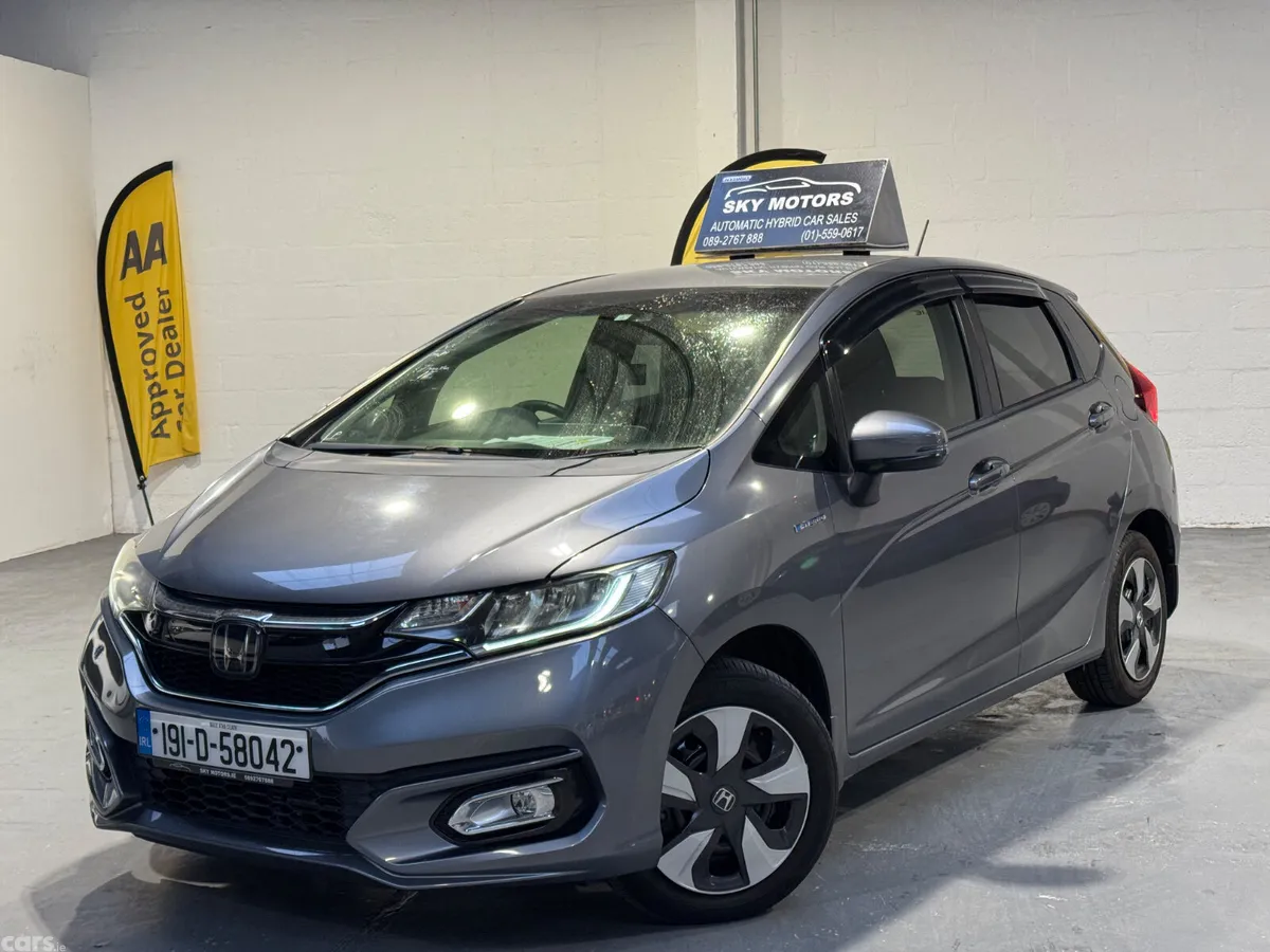 Honda Fit Hatchback, Petrol Hybrid, 2019, Grey