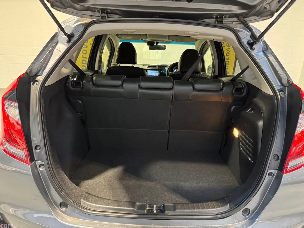 Honda Fit Hatchback, Petrol Hybrid, 2019, Grey