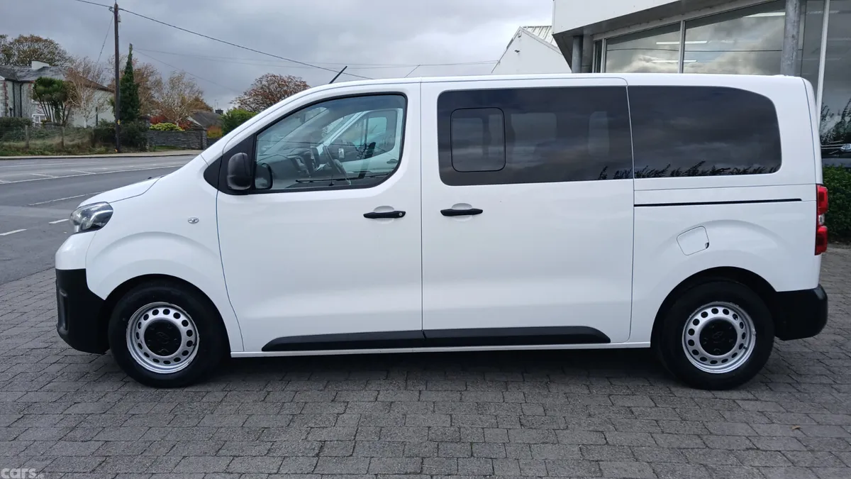 Toyota Proace MPV, Diesel, 2022, White