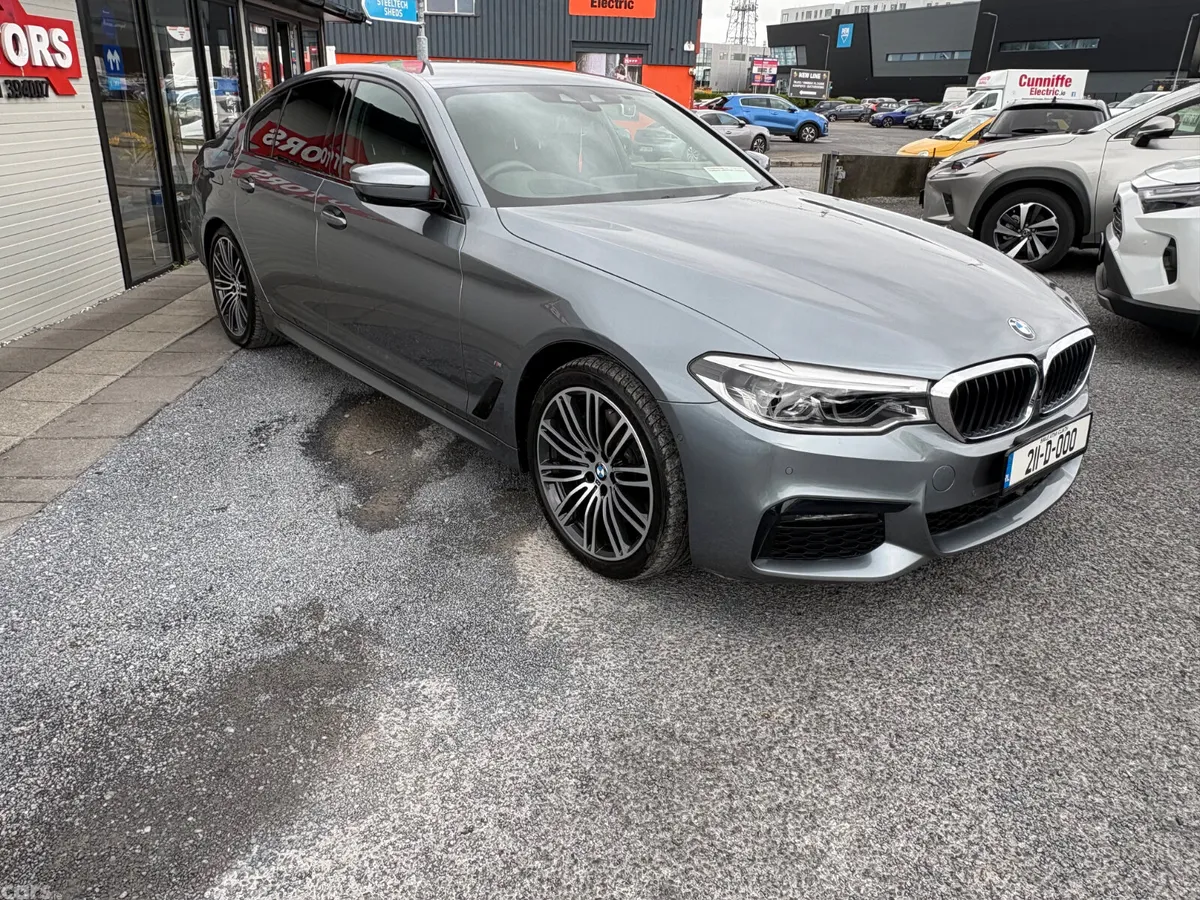BMW 5-Series Saloon, Petrol Plug-in Hybrid, 2021, Grey