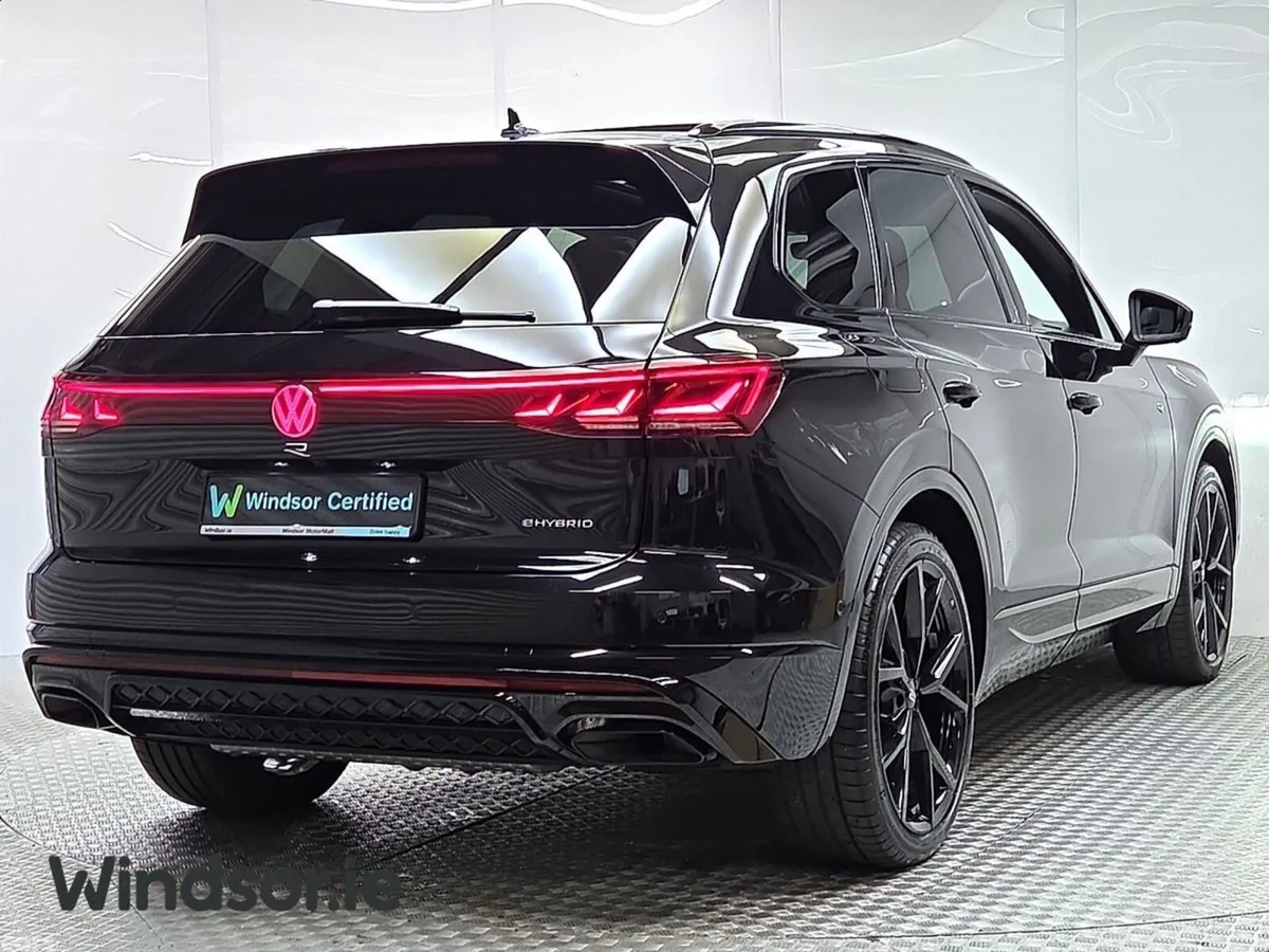 Volkswagen Touareg SUV, Petrol Plug-in Hybrid, 2026, Black