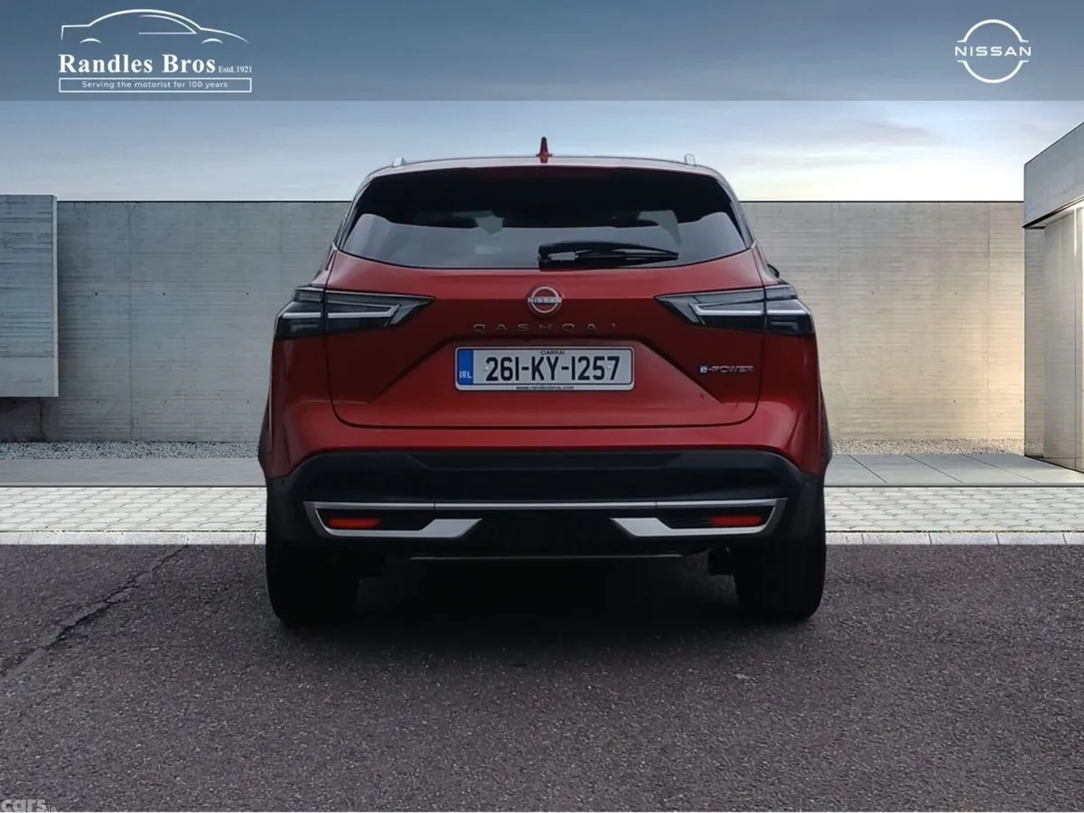 Nissan Qashqai MPV, Petrol Hybrid, 2026, Red