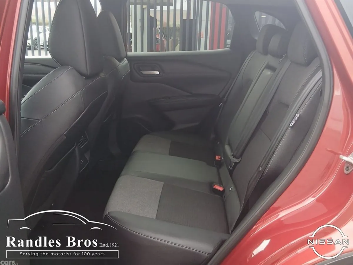 Nissan Qashqai MPV, Petrol Hybrid, 2026, Red