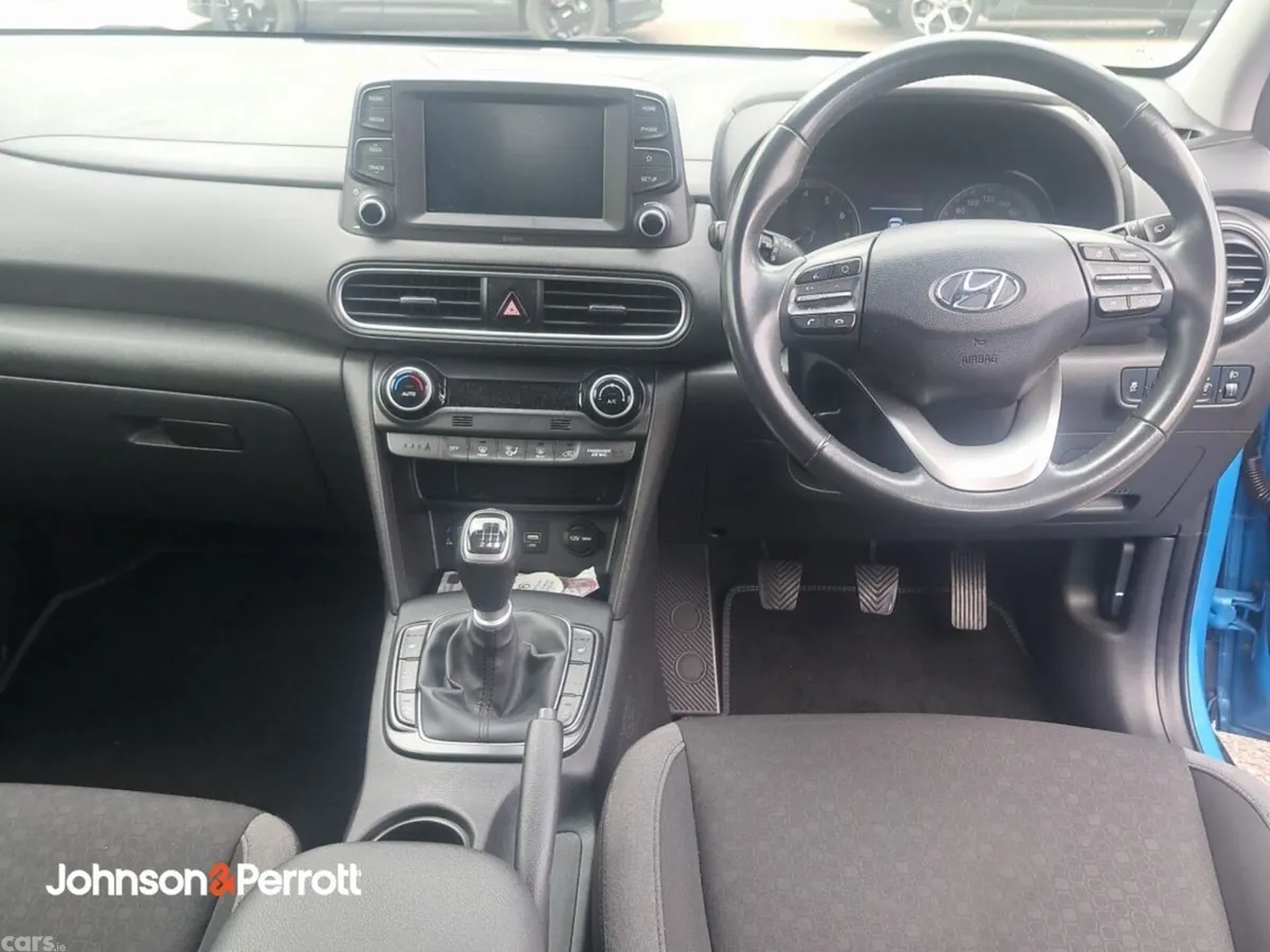 Hyundai KONA MPV, Petrol, 2020, Blue