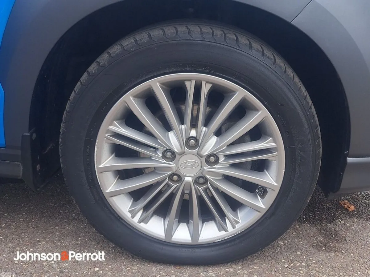 Hyundai KONA MPV, Petrol, 2020, Blue