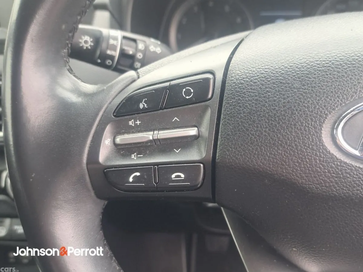 Hyundai KONA MPV, Petrol, 2020, Blue