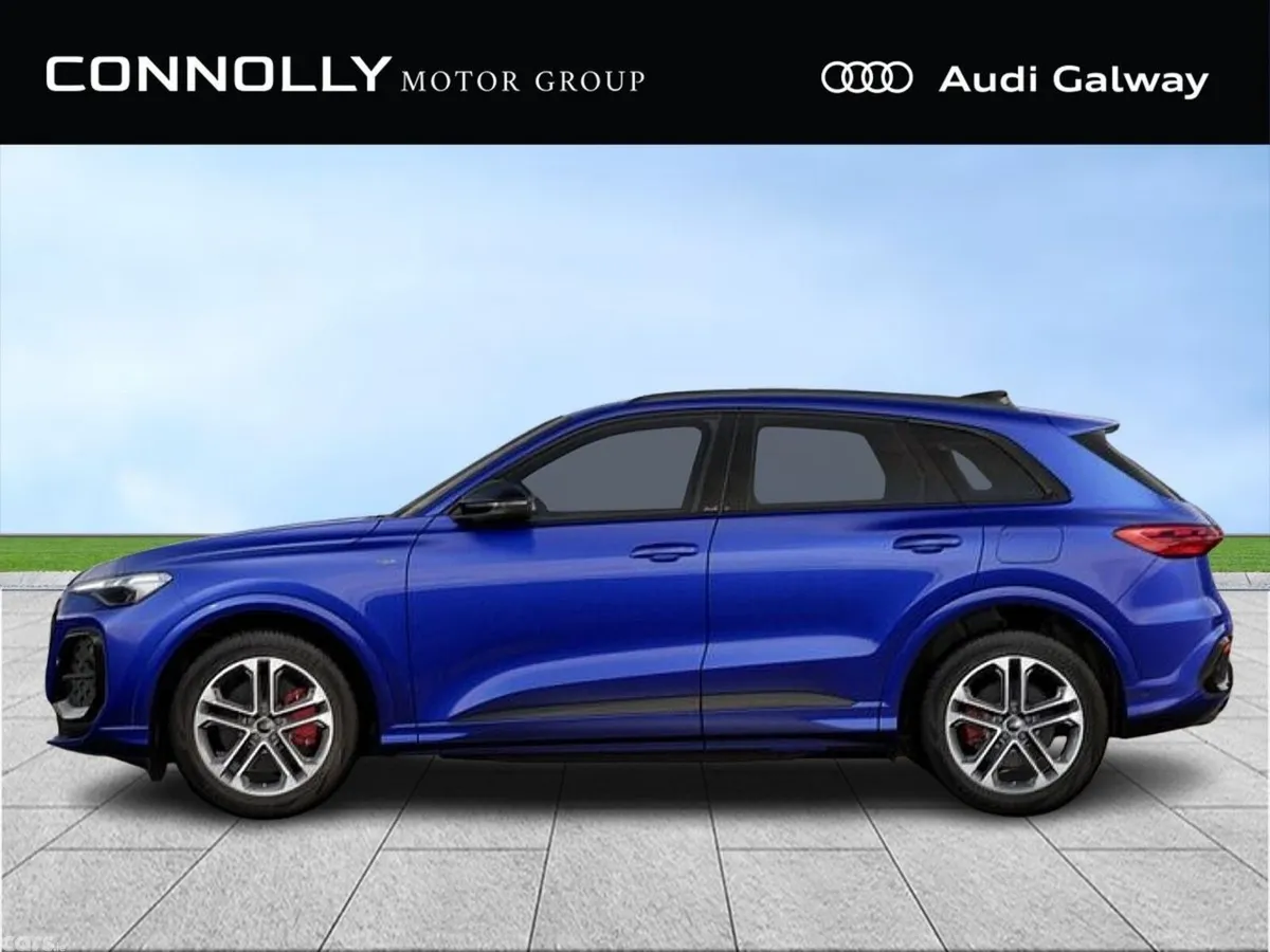 Audi Q5 SUV, Petrol Plug-in Hybrid, 2027, Blue