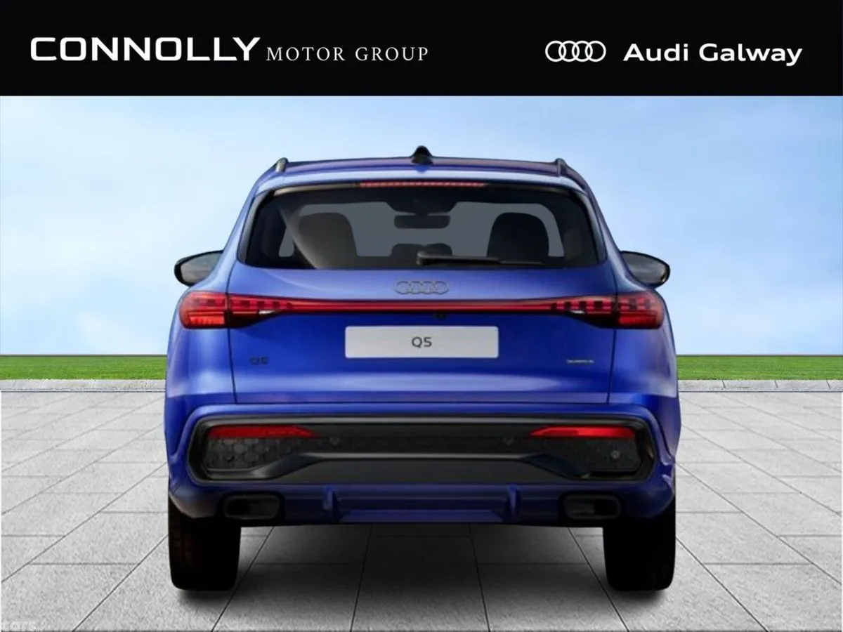 Audi Q5 SUV, Petrol Plug-in Hybrid, 2027, Blue