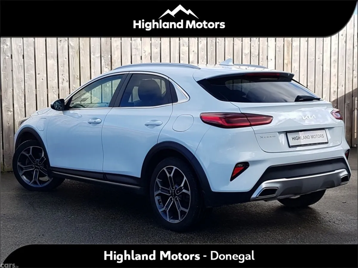 Kia XCeed Hatchback, Petrol Plug-in Hybrid, 2022, White