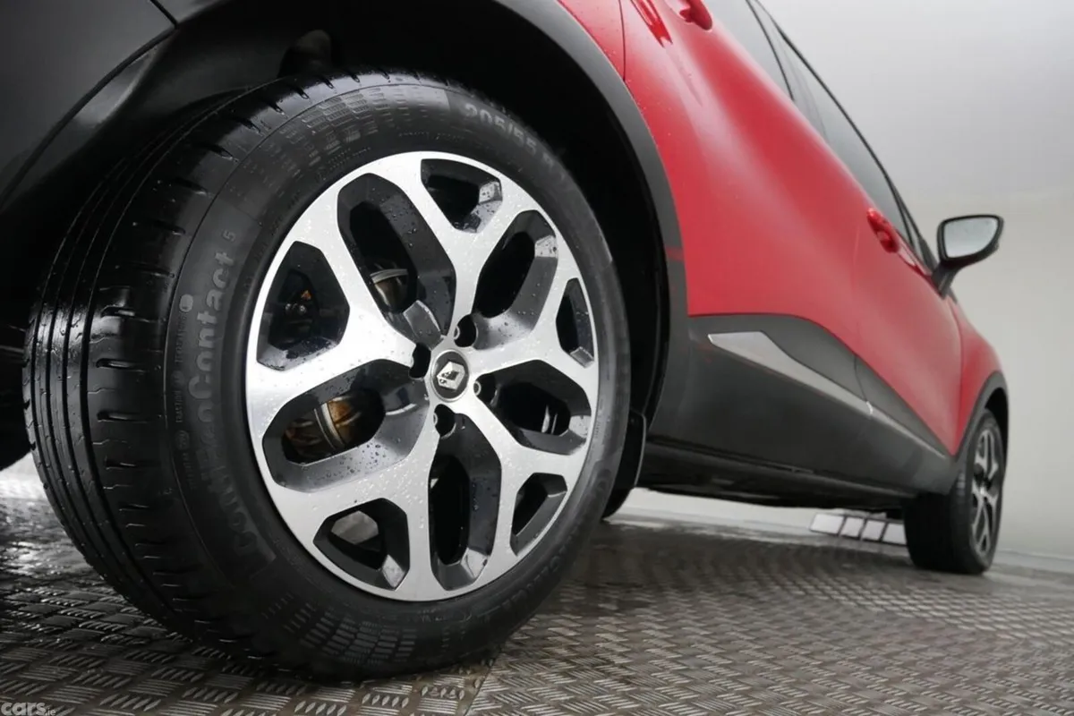 Renault Captur SUV, Diesel, 2019, Red