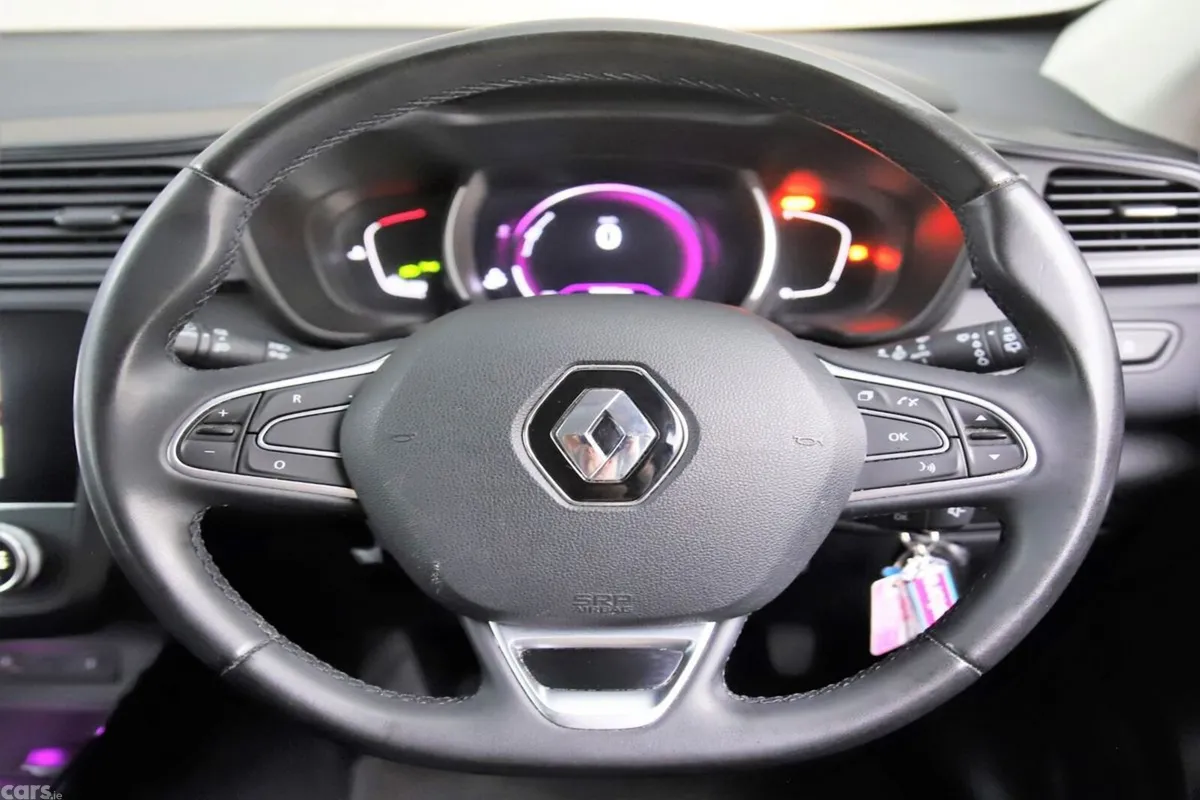 Renault Kadjar SUV, Petrol, 2022, Grey