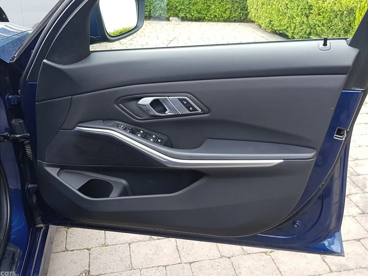 BMW 3-Series Saloon, Diesel, 2022, Blue