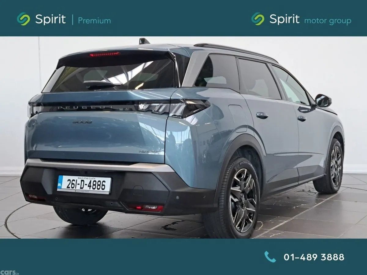 Peugeot 5008 MPV, Petrol Hybrid, 2026, Blue