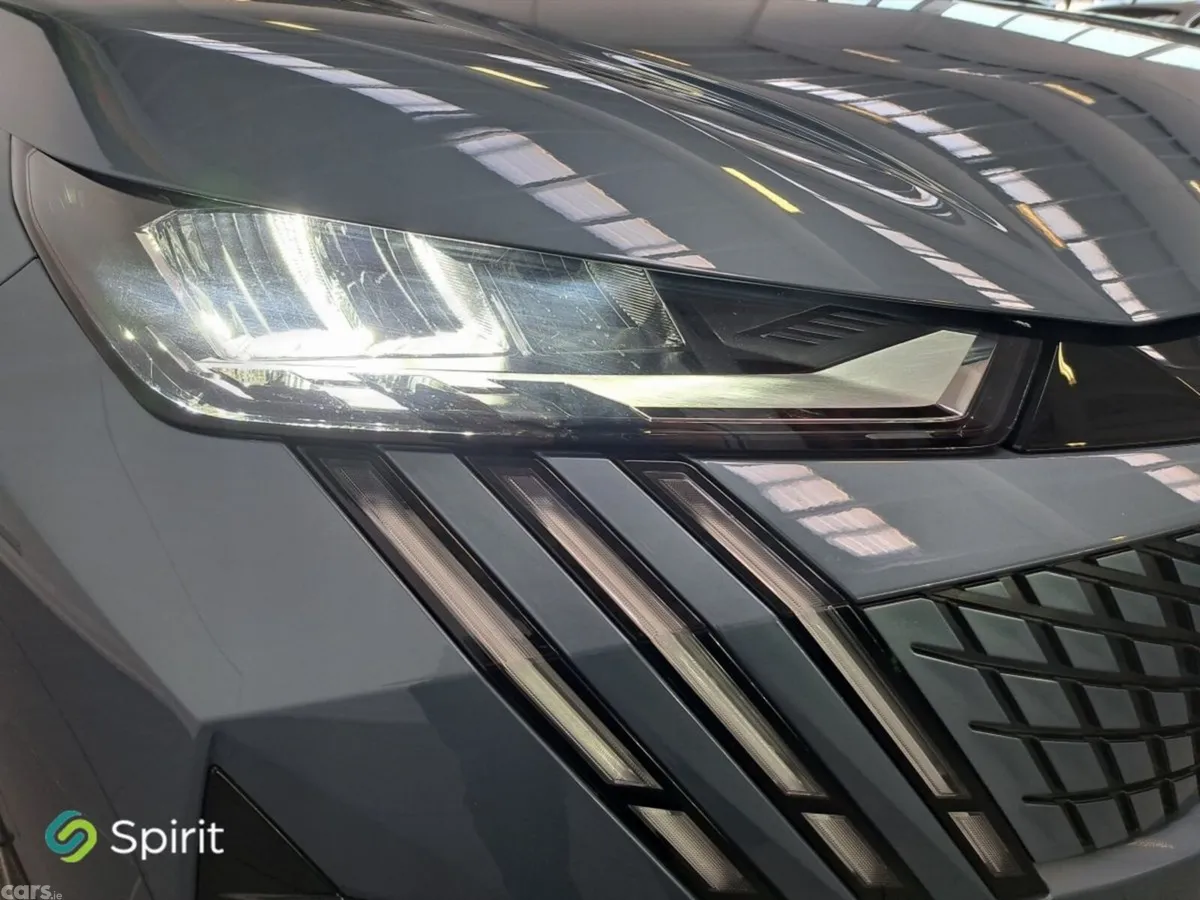 Peugeot 5008 MPV, Petrol Hybrid, 2026, Blue