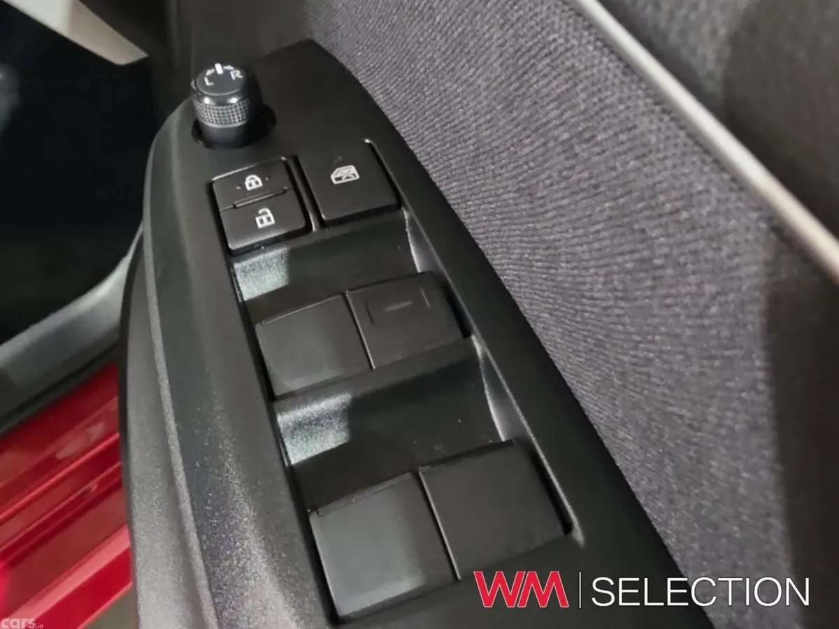 Toyota Yaris Hatchback, Petrol Hybrid, 2023, Red