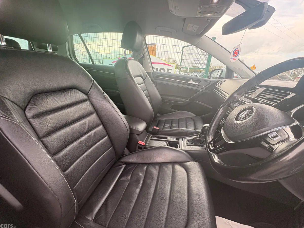 Volkswagen Golf Estate, Diesel, 2017, White