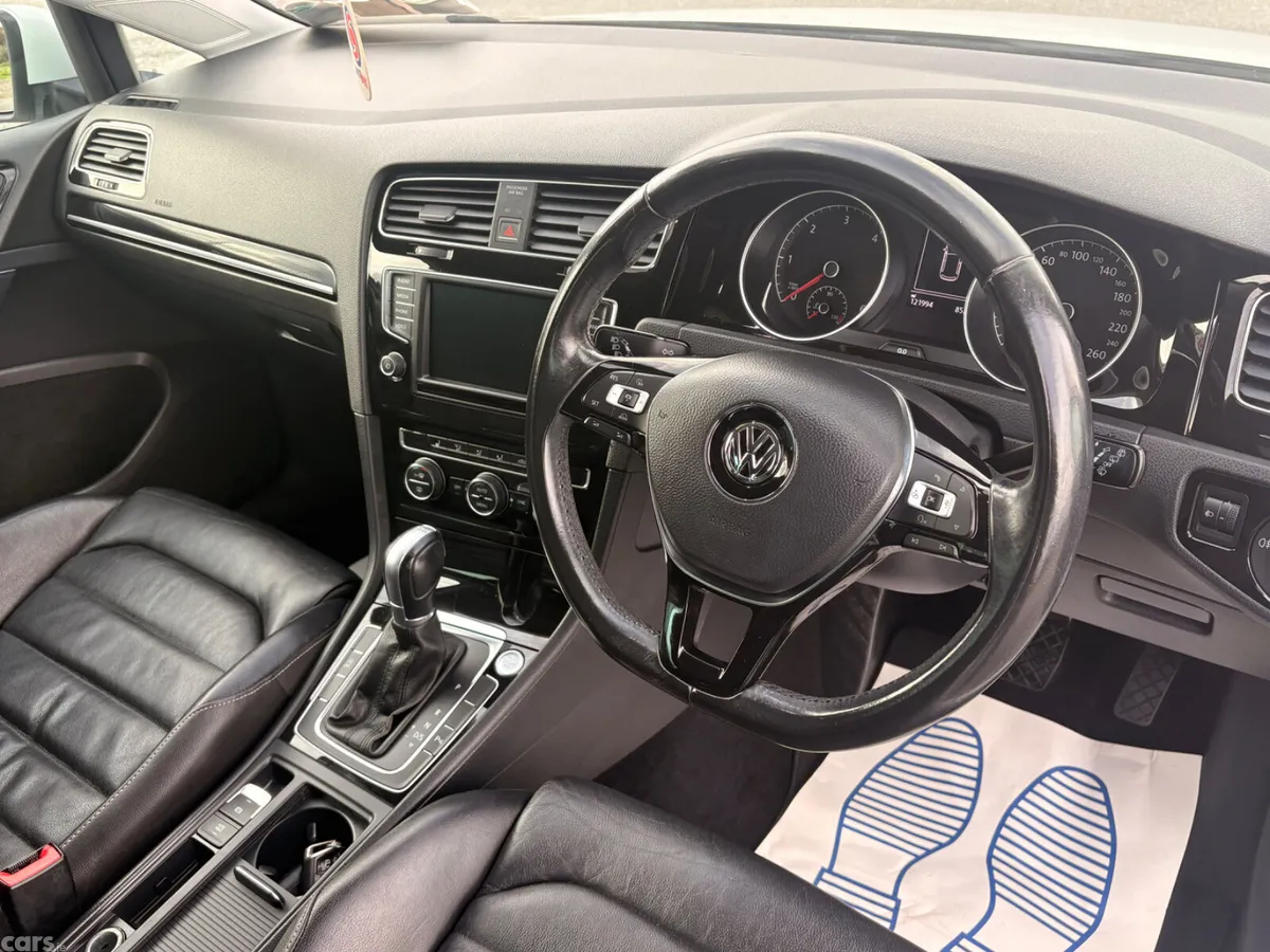 Volkswagen Golf Estate, Diesel, 2017, White