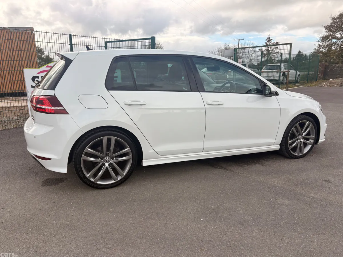 Volkswagen Golf Estate, Diesel, 2017, White