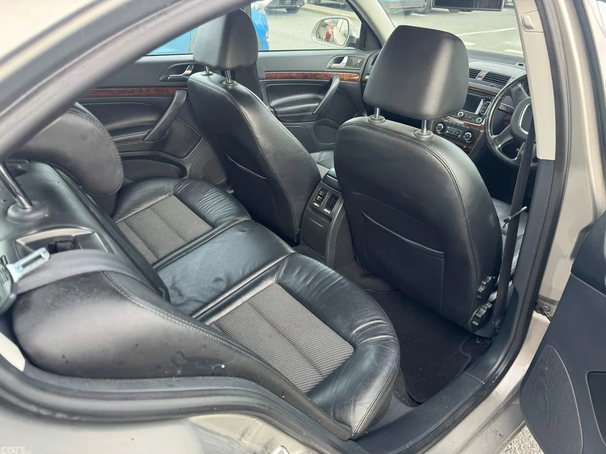 Skoda Octavia Saloon, Diesel, 2013, Beige