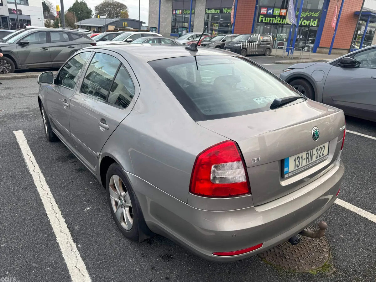 Skoda Octavia Saloon, Diesel, 2013, Beige