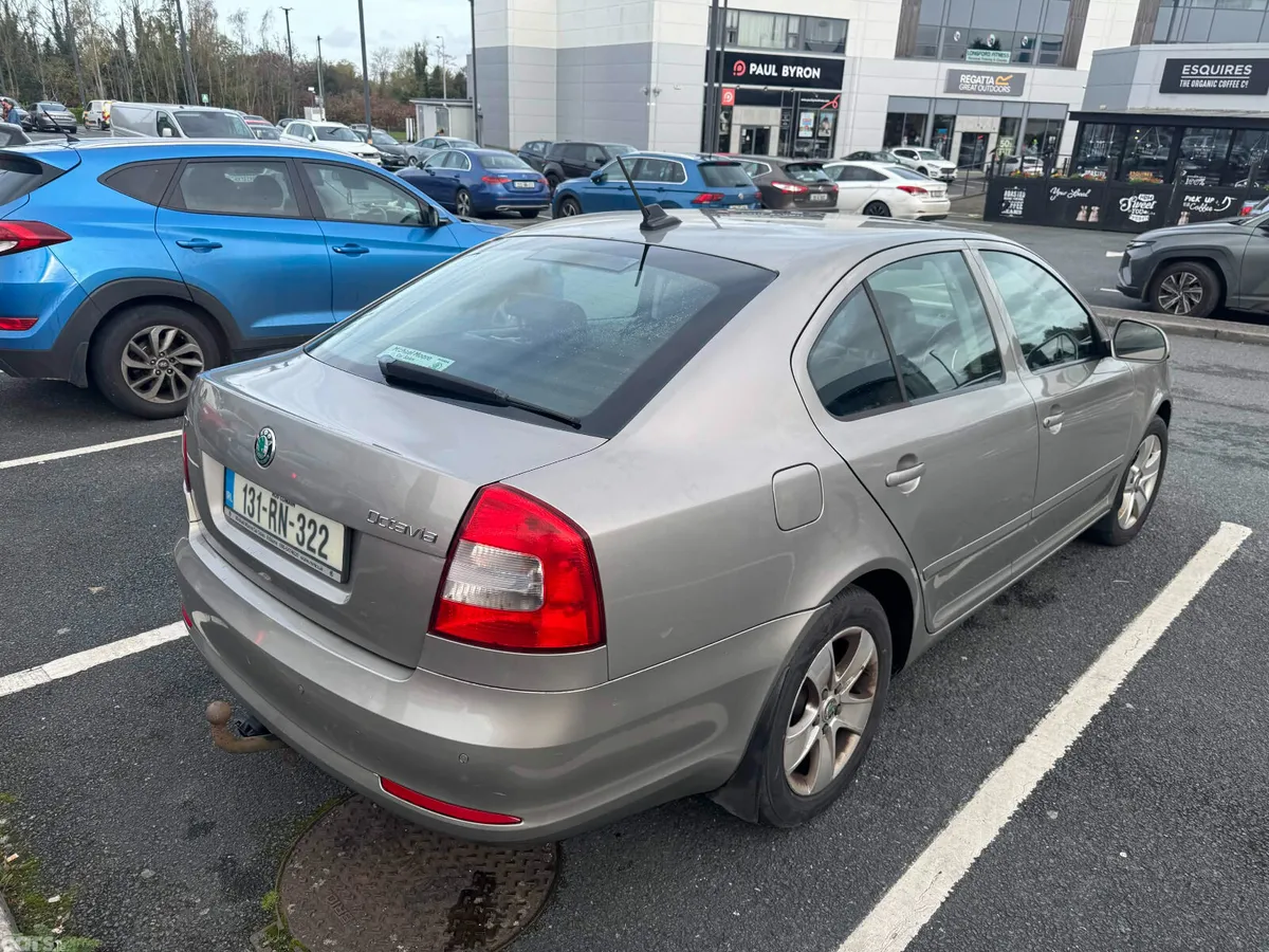 Skoda Octavia Saloon, Diesel, 2013, Beige