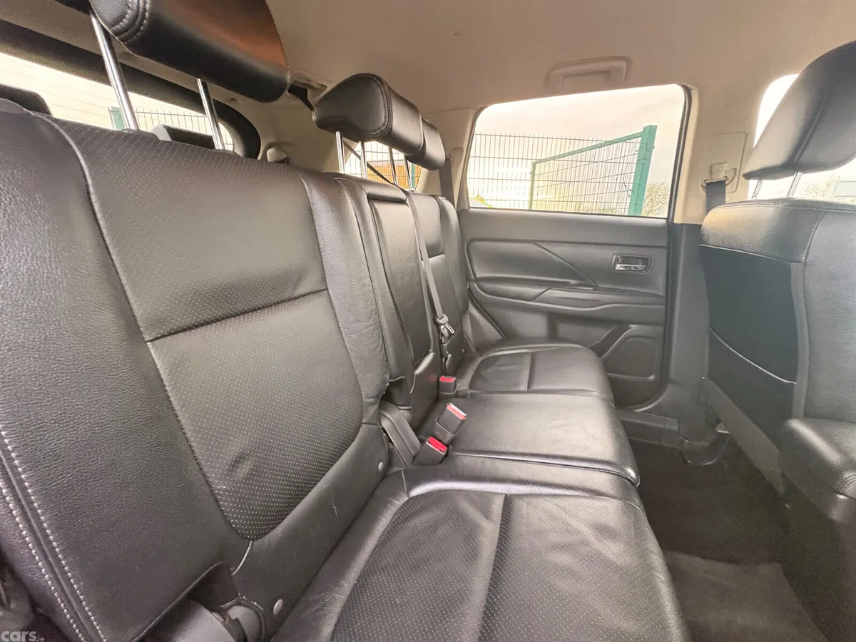 Mitsubishi Outlander SUV, Diesel, 2016, Grey