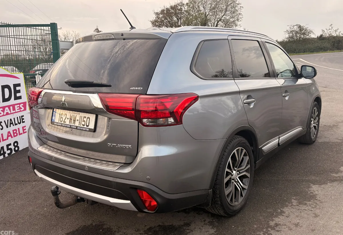 Mitsubishi Outlander SUV, Diesel, 2016, Grey