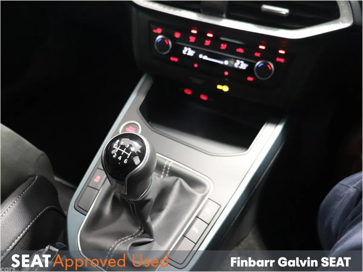 SEAT Arona SUV, Petrol, 2023, Red