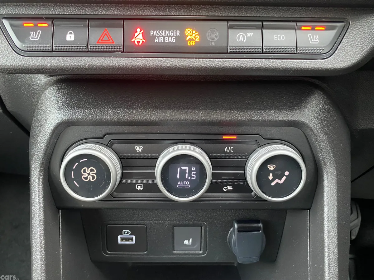 Dacia Jogger MPV, Petrol, 2024, Black