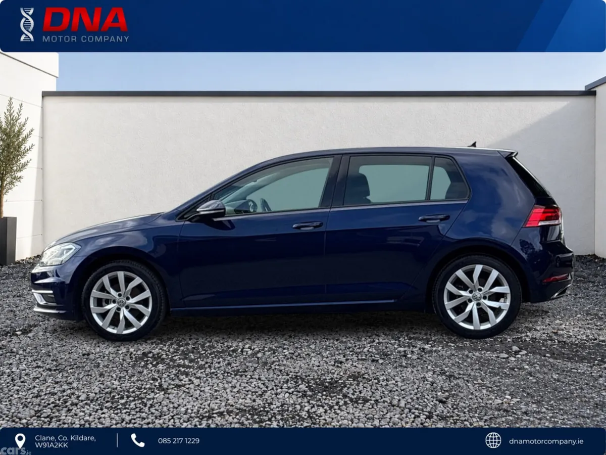 Volkswagen Golf Hatchback, Petrol, 2017, Blue