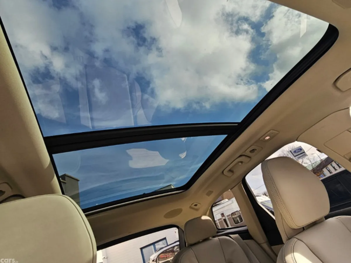Volvo XC60 Estate, Petrol Plug-in Hybrid, 2026, Grey
