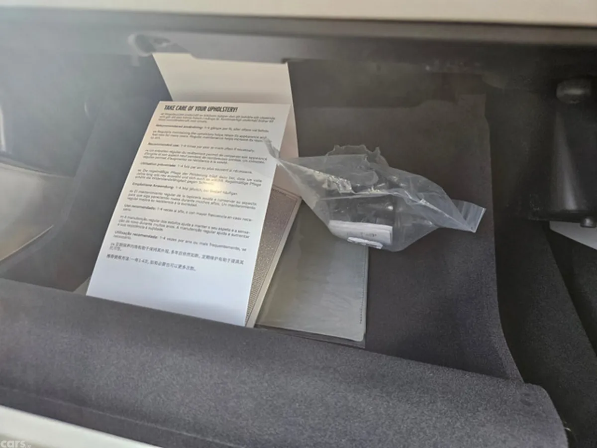 Volvo XC60 Estate, Petrol Plug-in Hybrid, 2026, Grey