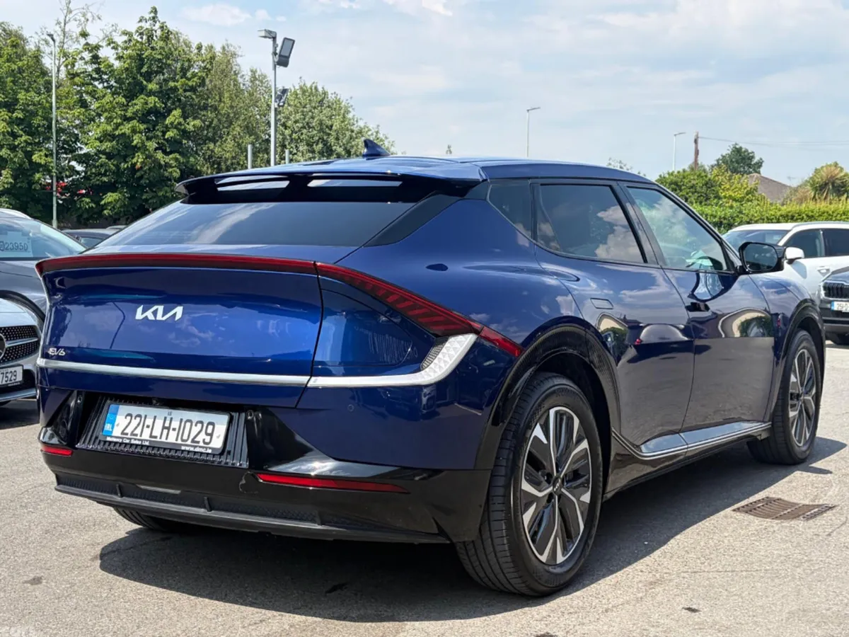 Kia EV6 MPV, Electric, 2022, Blue