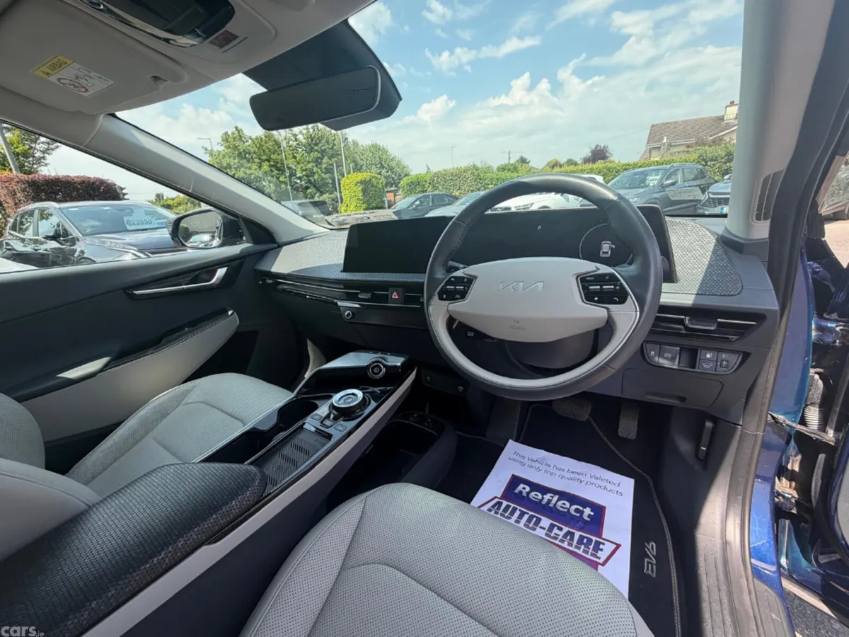 Kia EV6 MPV, Electric, 2022, Blue