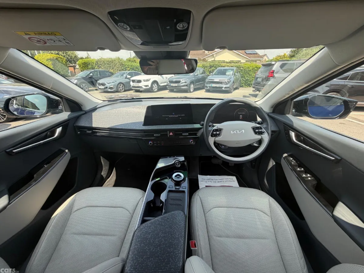 Kia EV6 MPV, Electric, 2022, Blue