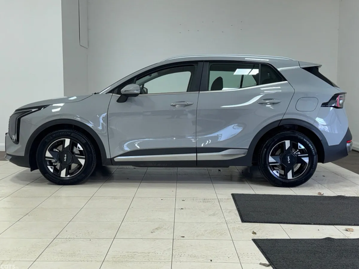 Kia Sportage MPV, Diesel Hybrid, 2026, Grey
