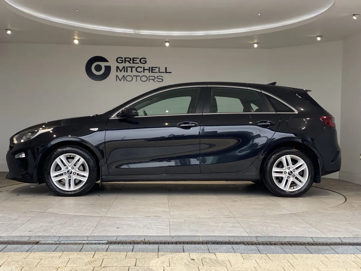 Kia Ceed Hatchback, Diesel Hybrid, 2021, Black