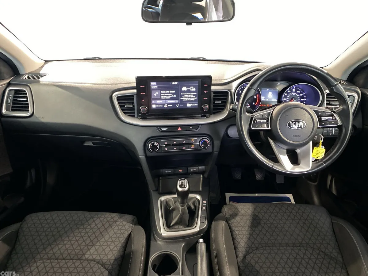 Kia Ceed Hatchback, Diesel Hybrid, 2021, Black