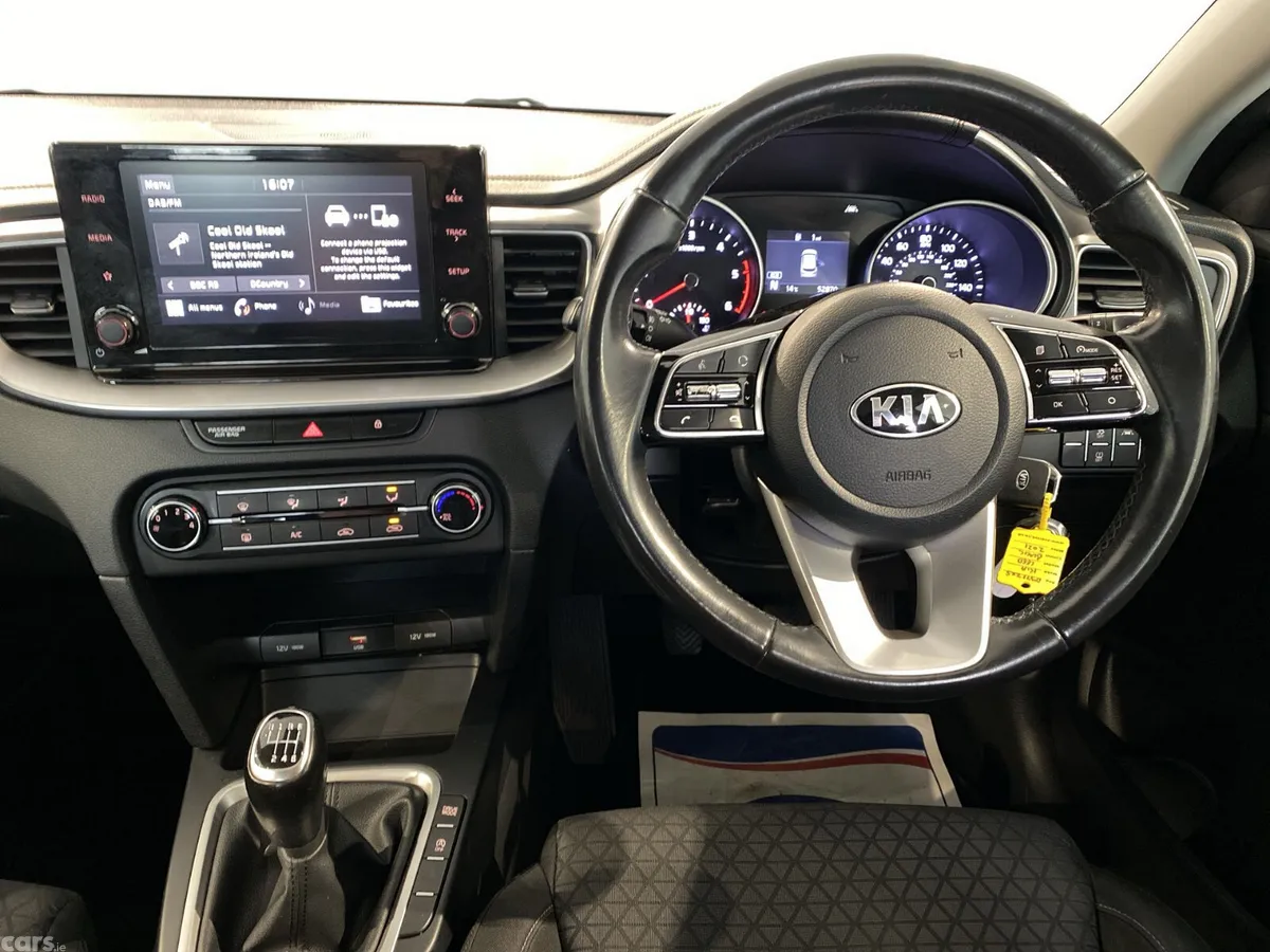 Kia Ceed Hatchback, Diesel Hybrid, 2021, Black