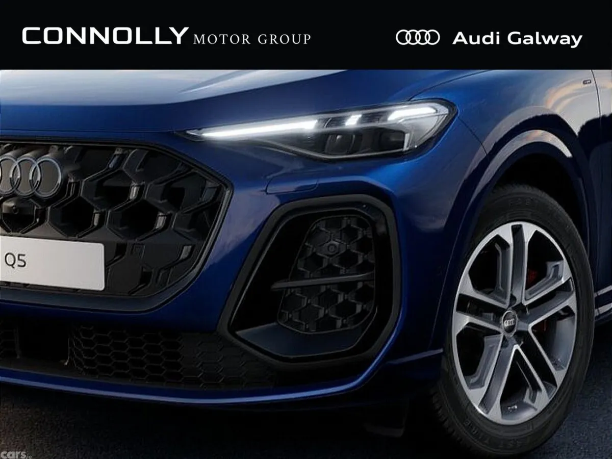 Audi Q5 SUV, Petrol Plug-in Hybrid, 2027, Blue