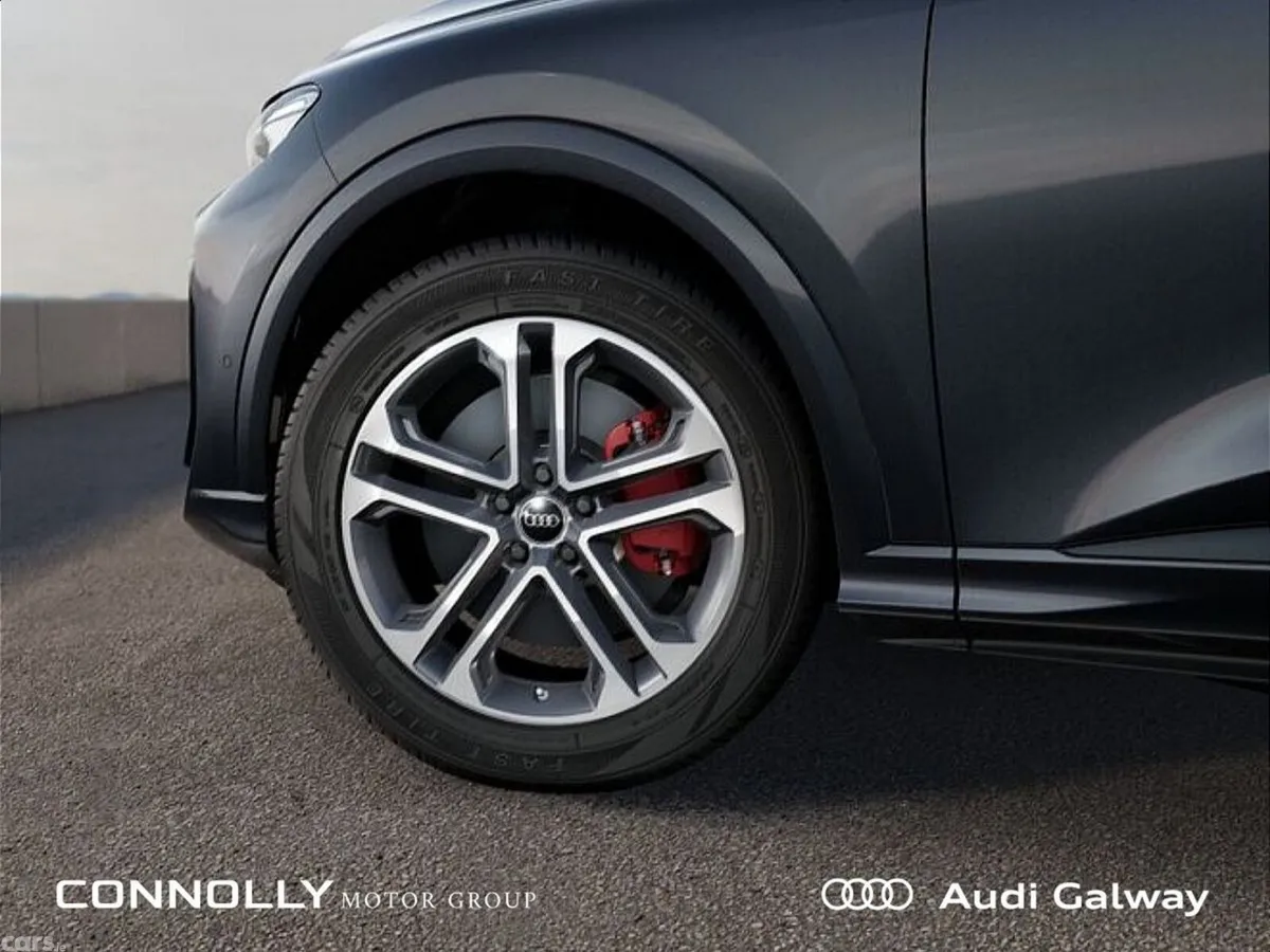 Audi Q5 SUV, Petrol Plug-in Hybrid, 2027, Grey