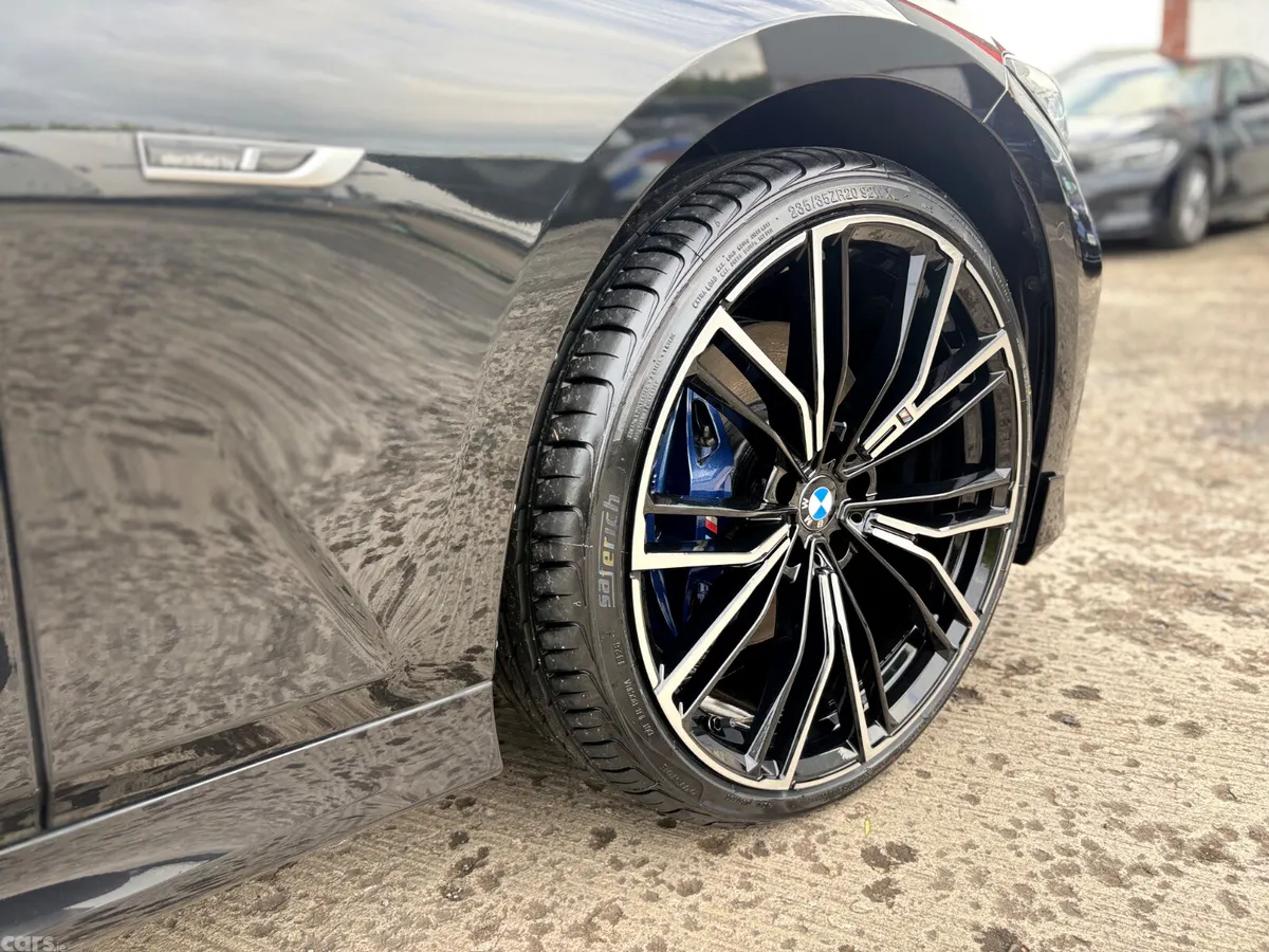 BMW 3-Series Saloon, Petrol Hybrid, 2023, Black