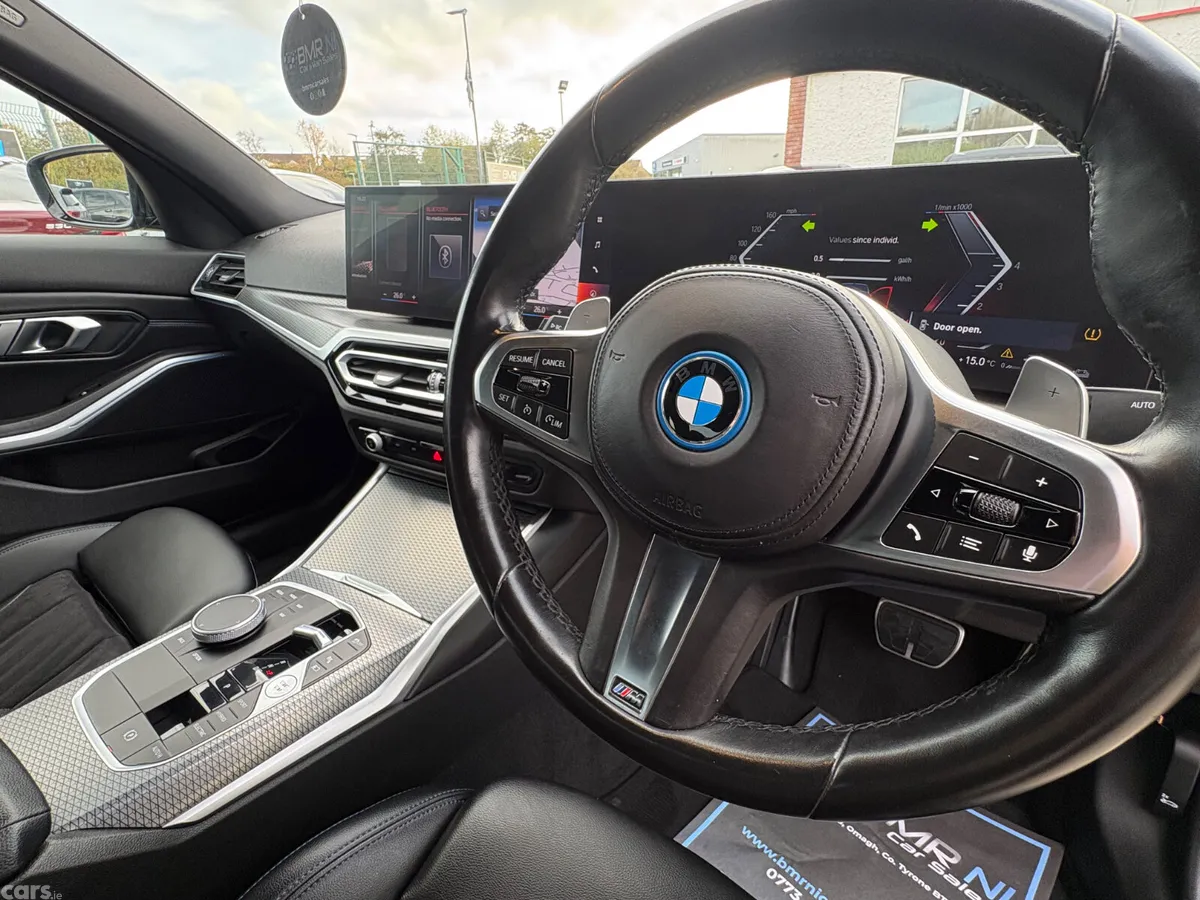 BMW 3-Series Saloon, Petrol Hybrid, 2023, Black