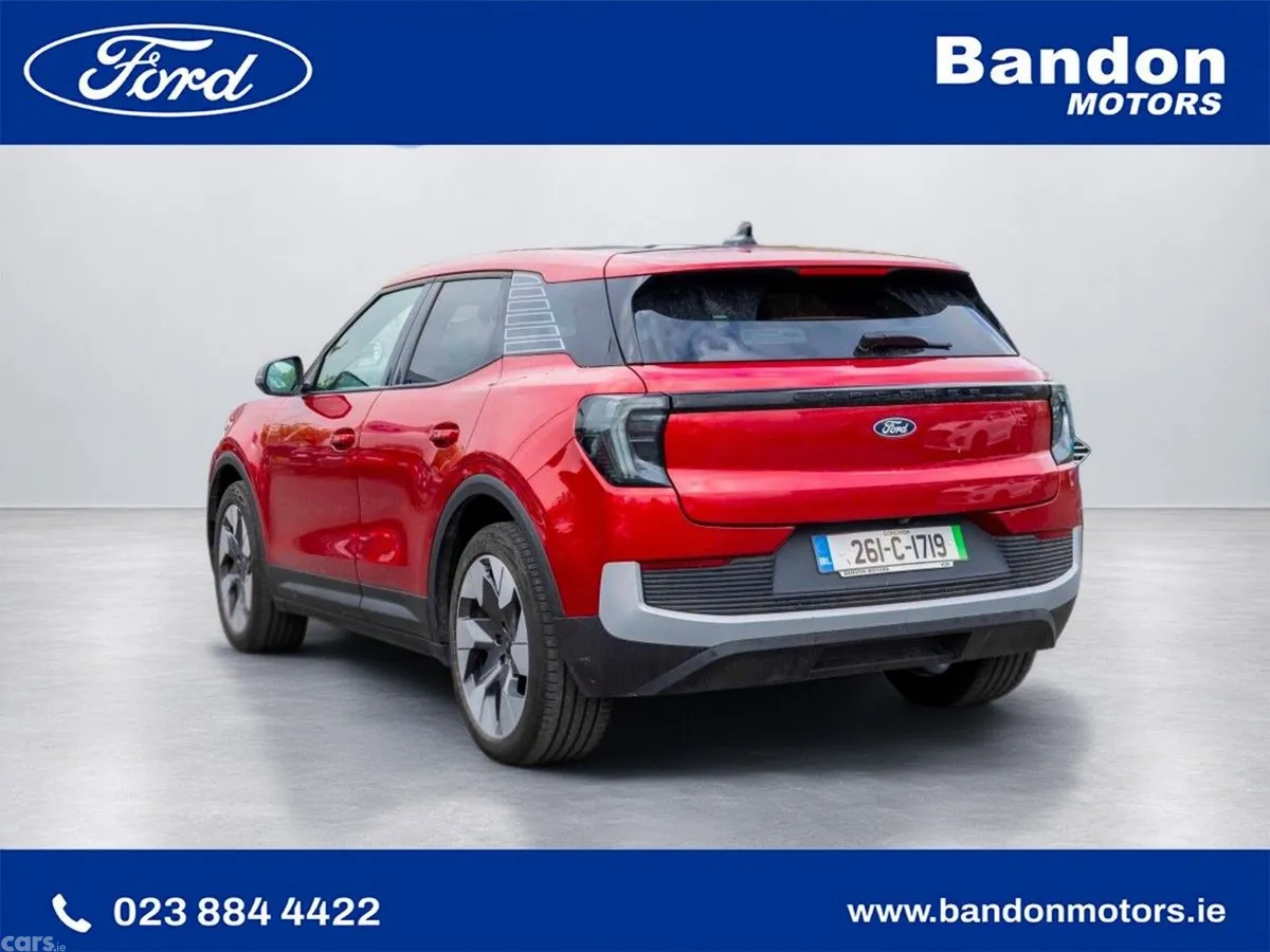 Ford Explorer MPV, Electric, 2026, Red