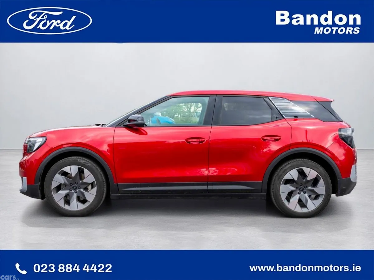 Ford Explorer MPV, Electric, 2026, Red