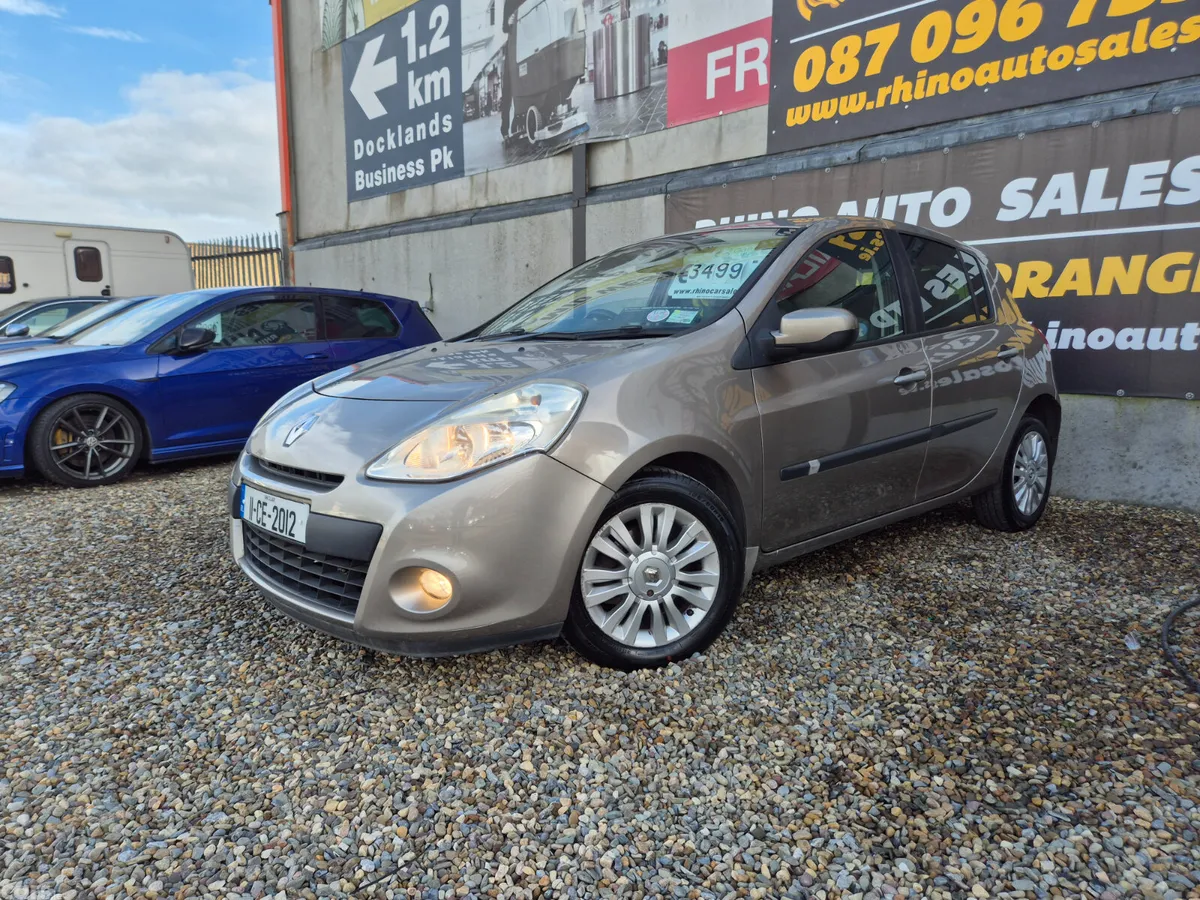 Renault Clio Hatchback, Petrol, 2011, Gold